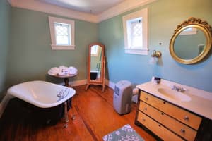 thumbnail: Bathroom