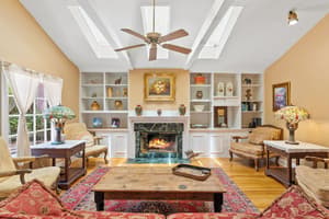thumbnail: Living area