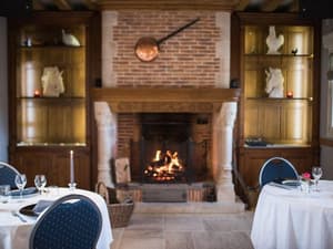 thumbnail: Restaurant