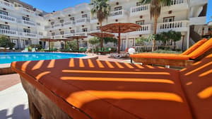 thumbnail: Sundeck