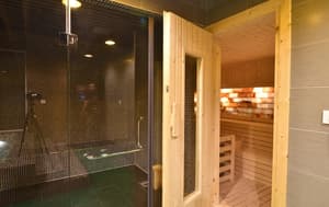 thumbnail: Sauna