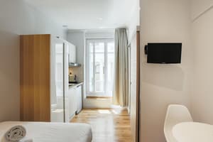 thumbnail: Room