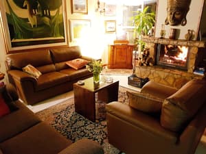 thumbnail: Lobby sitting area