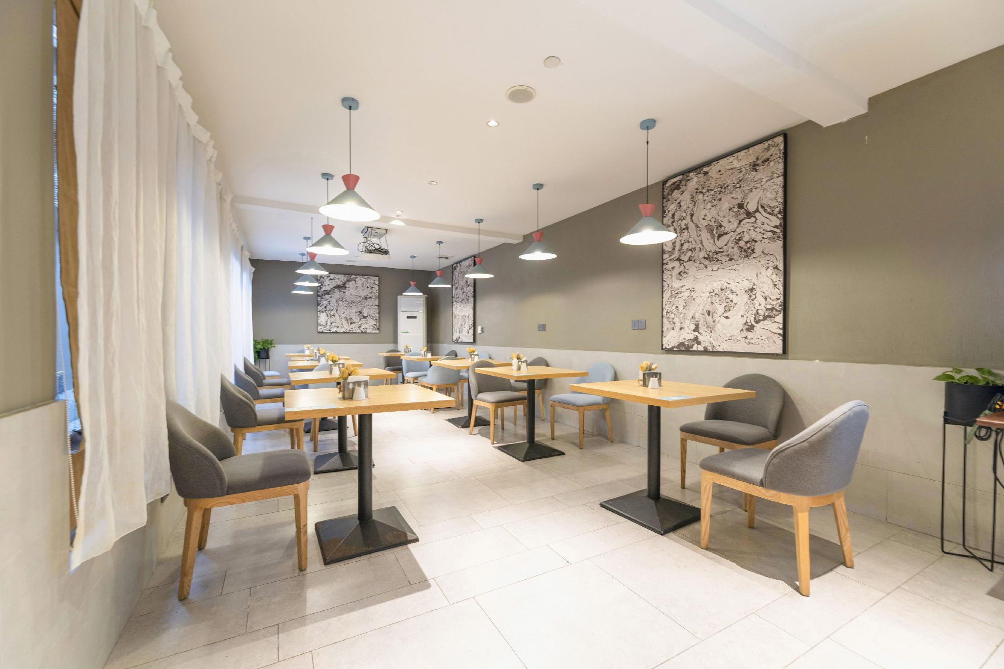 Restaurant-cafeteria