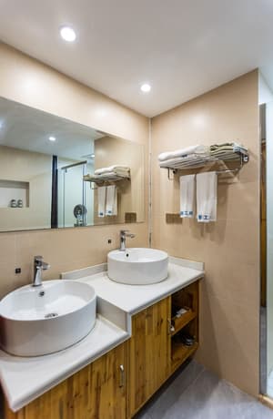 thumbnail: Bathroom