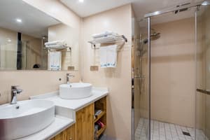 thumbnail: Bathroom