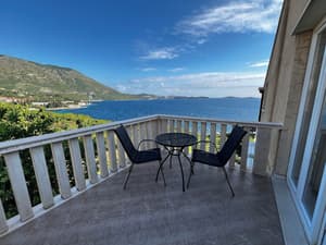 thumbnail: Balcony view