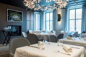 thumbnail: Restaurant