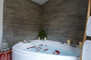 thumbnail: Private spa tub