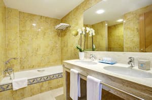thumbnail: Bathroom
