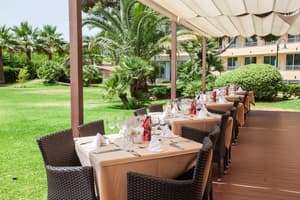 thumbnail: Restaurant