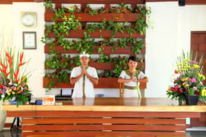 thumbnail: Interior entrance