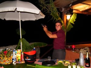 thumbnail: Restaurant