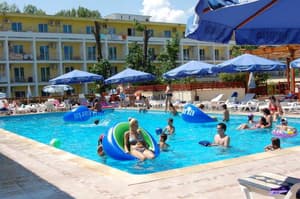 thumbnail: Pool