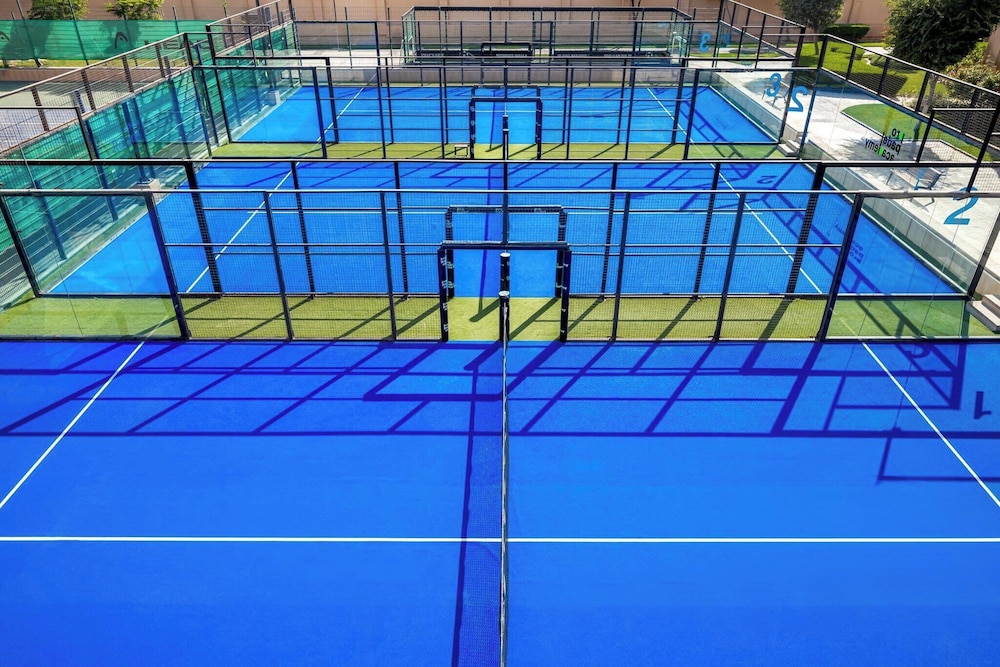 Tennis court