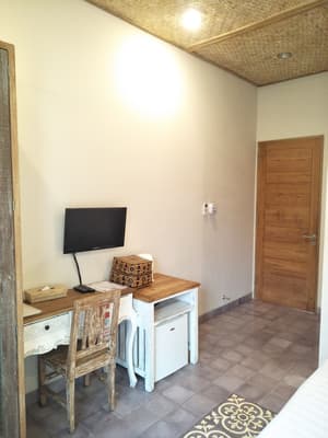 thumbnail: Interior