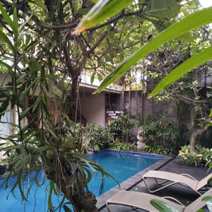 thumbnail: Outdoor pool