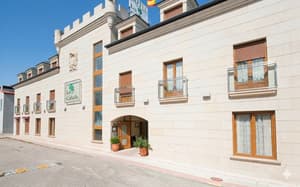 thumbnail: Exterior