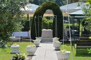 thumbnail: Outdoor wedding area