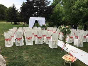 thumbnail: Outdoor dining