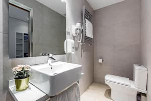 thumbnail: Bathroom