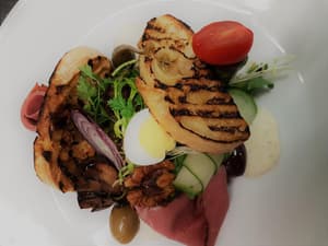 thumbnail: Restaurant