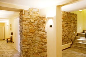 thumbnail: Hallway