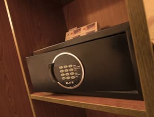 thumbnail: Reception
