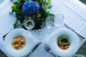 thumbnail: Dining