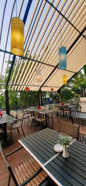 thumbnail: Restaurant
