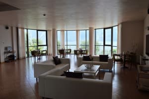 thumbnail: Bar (on property)