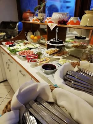 thumbnail: Breakfast buffet