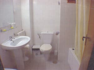 thumbnail: Deep soaking bathtub