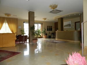 thumbnail: Reception