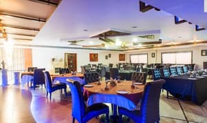 thumbnail: Restaurant