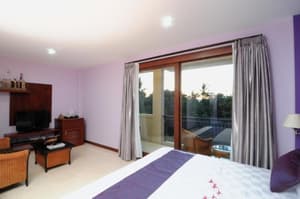 thumbnail: General view