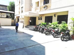 thumbnail: Parking