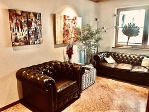 thumbnail: Interior