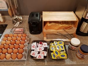 thumbnail: Breakfast area