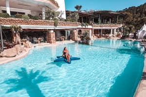 thumbnail: Outdoor pool