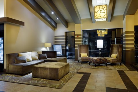 Bar and Lounge