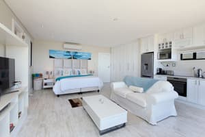 thumbnail: Living area