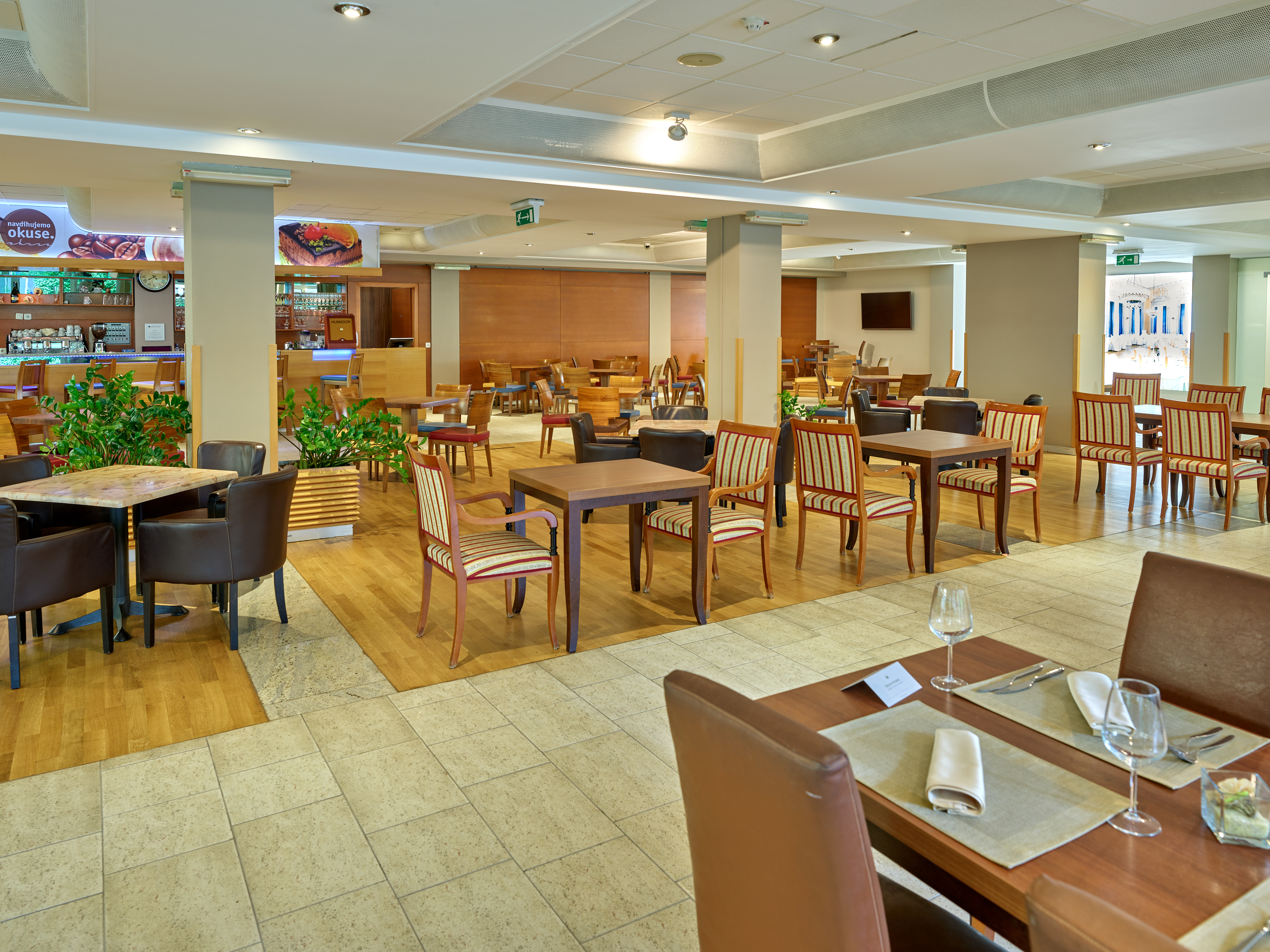 Restaurant-cafeteria