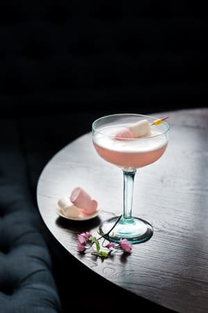 thumbnail: Bar (on property)
