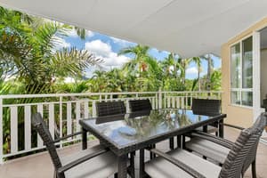 thumbnail: Balcony view