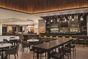 thumbnail: Bar (on property)