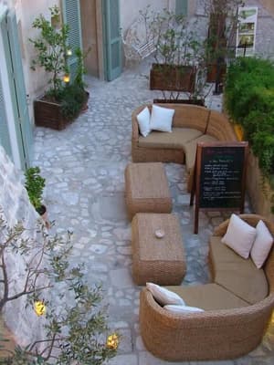thumbnail: Terrace/patio