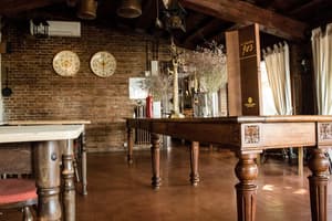 thumbnail: Restaurant