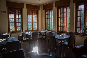 thumbnail: Breakfast area