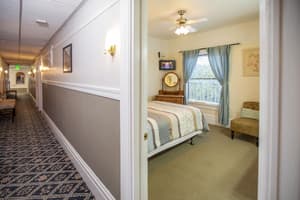 thumbnail: Interior